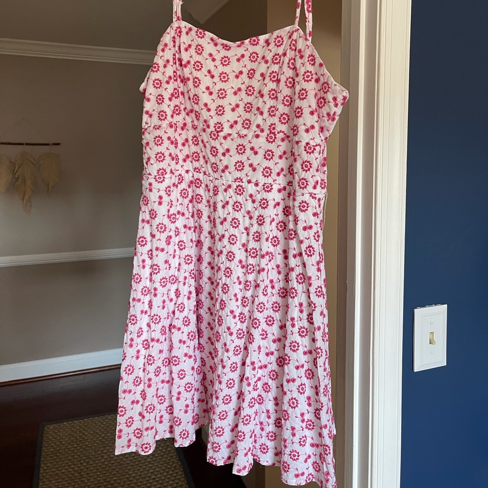 White with pink detail, Francescas mini dress